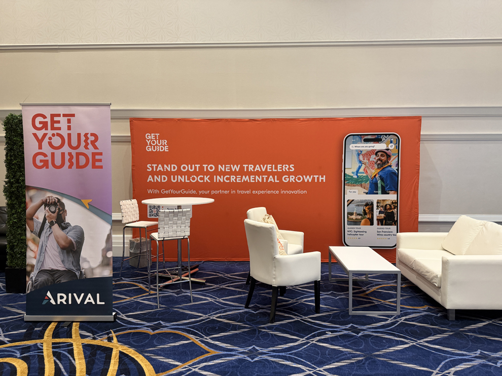 Retractable banner display with branded graphics for business Hampton, VA